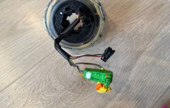 Mercedes-Benz GL X164 Airbag slip ring squib (SRS ring) A1714640918 1714640918