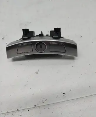 BMW 5 GT F07 Armrest lock 9142175