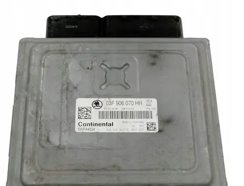 Skoda Fabia Mk2 (5J) Engine control unit/module 03F906070HH 5WP44824