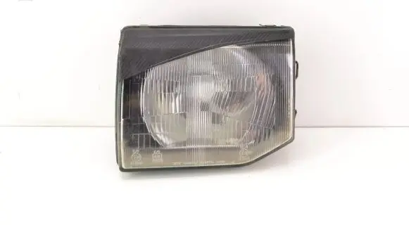 Mitsubishi Pajero Headlight/headlamp 11037746