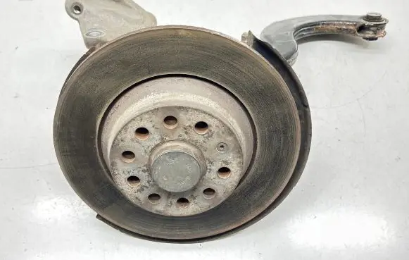 Volkswagen PASSAT B8 Rear wheel hub