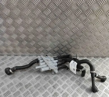 Porsche Taycan 9J1 Engine coolant pipe/hose 9J1121630 9J1815563