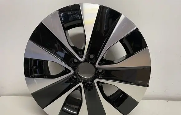 Mercedes-Benz V Class W447 R17 alloy rim A4474015200