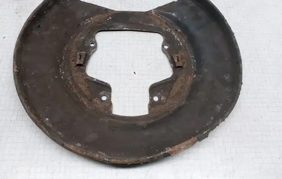 Volvo V70 Rear brake disc plate dust cover 