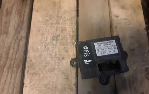 Volvo S80 Door control unit/module 7G9T14B534