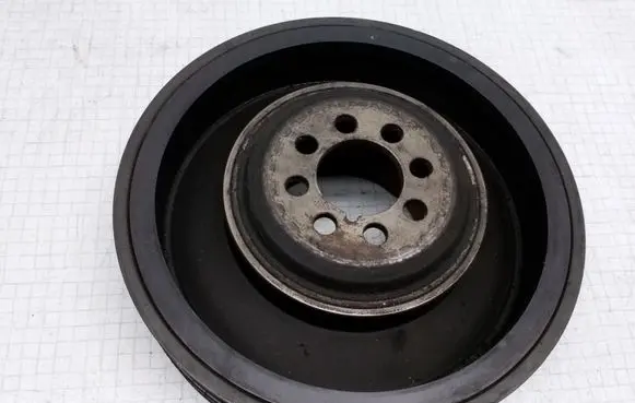 Audi A6 S6 C5 4B Crankshaft pulley 059105251M