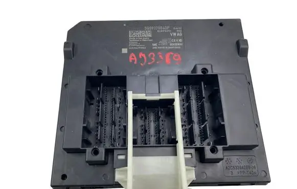 Volkswagen T-Roc Central body control module 5Q0937084DP