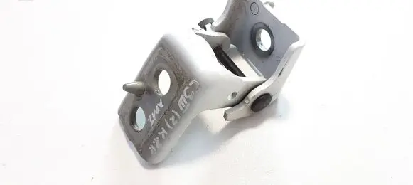 Citroen C3 Aircross Front door lower hinge 028A0
