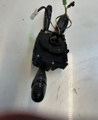 Peugeot 207 Wiper turn signal indicator stalk/switch 96630724XT