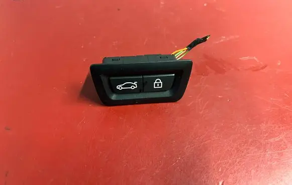 BMW X3 G01 Tailgate/boot open switch button 9275121 61319275121