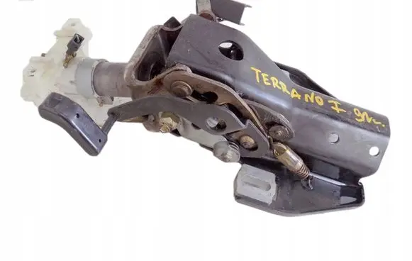 Nissan Terrano Steering wheel axle set 