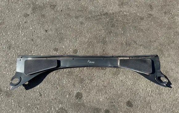 Ford Focus Wiper trim BM51A02216AE