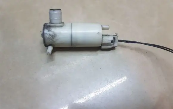 Jeep Grand Cherokee (WJ) Windscreen/windshield washer pump