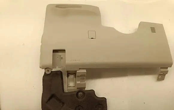 Chrysler Pacifica Dashboard lower bottom trim panel 6AL72PD2AE JR118591 2045450