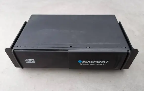 Opel Astra G CD/DVD changer 90569379