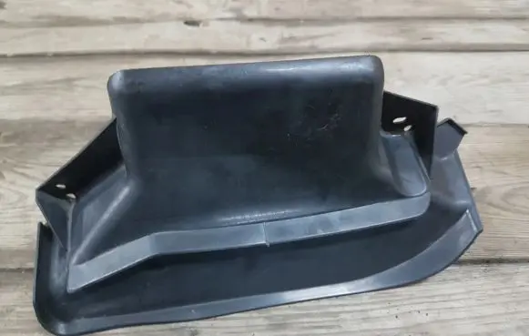 Ford Mondeo MK IV Intercooler air channel guide 7S7118D395BD