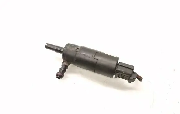 BMW 3 E46 Headlight washer pump 8377430