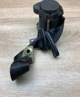 Mercedes-Benz S W220 Front seatbelt 00064577 2208601385