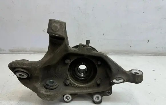 Mercedes-Benz E W213 Rear wheel hub A2133572600