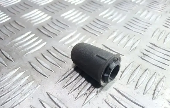 Ford Kuga I Tailgate/trunk/boot lid buffer 