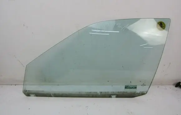 Volkswagen Polo III 6N 6N2 6NF Front door window glass four-door 