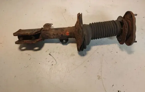 Toyota Avensis T250 Front shock absorber/damper