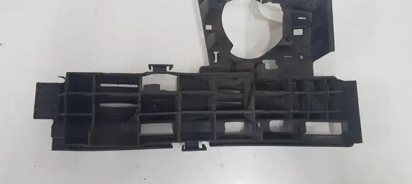 Renault Megane II Front bumper mounting bracket
