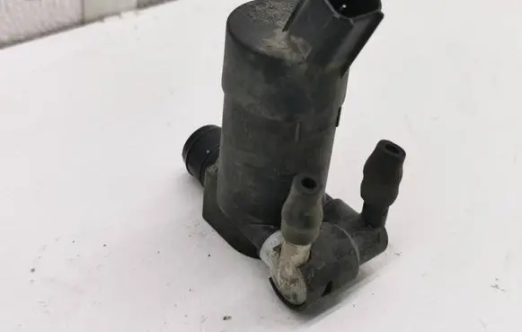 Windscreen/windshield washer pump