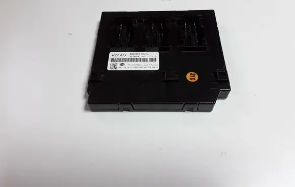 Audi A1 Comfort/convenience module 8X0907063Q