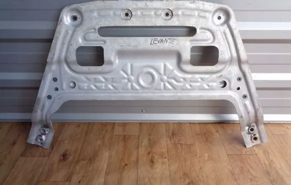 Maserati Levante Engine splash shield/under tray