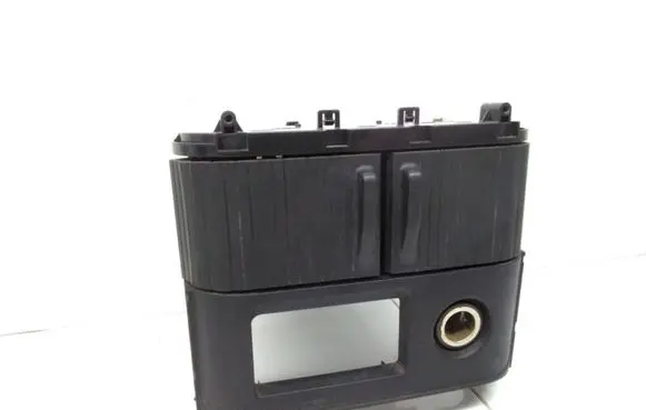 Nissan X-Trail T30 Glove box 68108EQ400