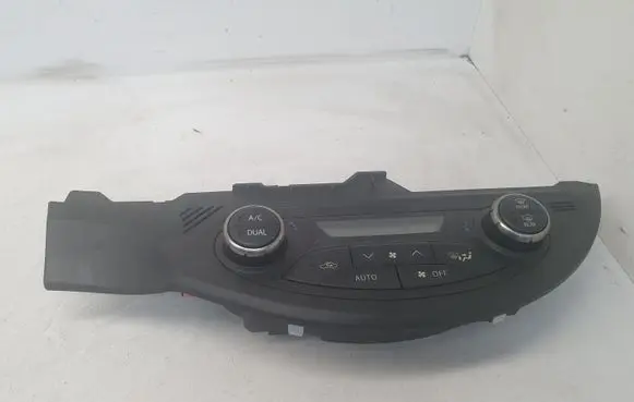 Toyota Yaris Climate control unit 75F206