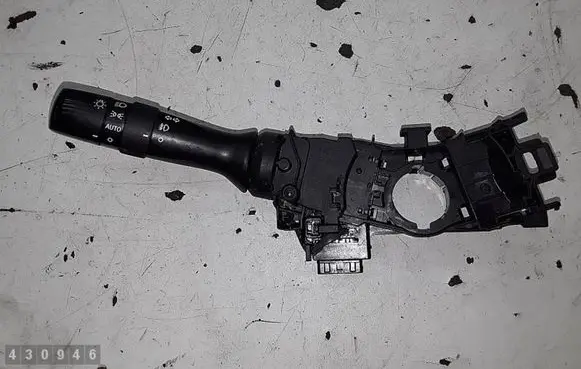 Toyota Hilux (AN10, AN20, AN30) Wiper control stalk 17F948 0K210 0R28