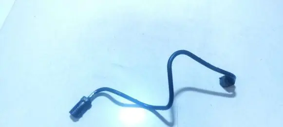Nissan Almera N16 Fuel line pipe