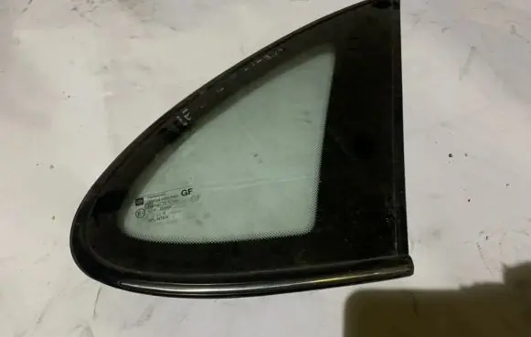Opel Vectra B Rear side window