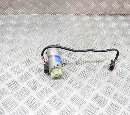 Mercedes-Benz S W220 Seat adjustment motor 0130002568 A2208201542