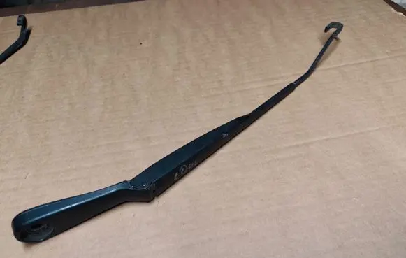 Jeep Grand Cherokee (WJ) Front wiper blade arm 80004718