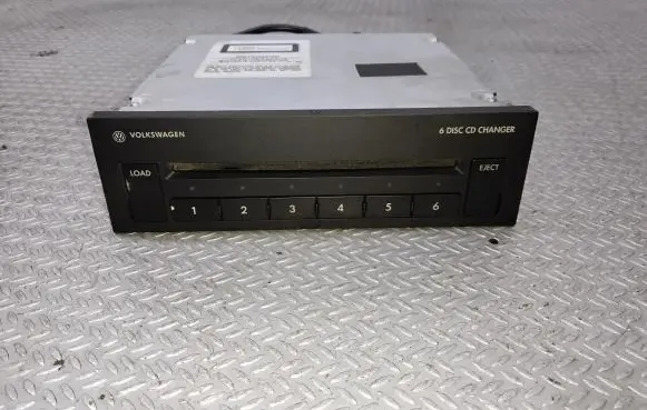 Volkswagen Golf V CD/DVD changer 1K0035110