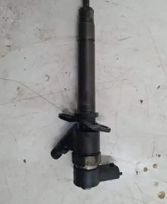 Volvo S60 Fuel injector 0445110078 8658352