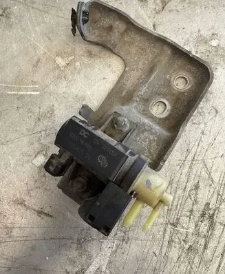 Renault Master III Turbo solenoid valve 8200790180