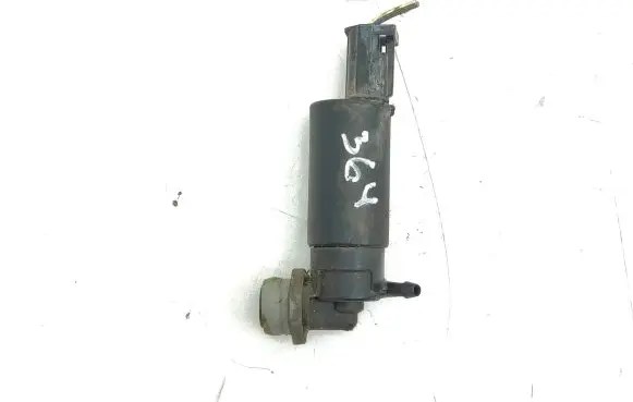 Toyota Avensis T250 Windscreen/windshield washer pump