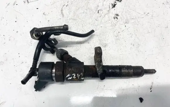 Volvo S40, V40 Fuel injector 7700111014