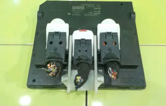 Skoda Octavia Mk3 (5E) Central body control module 5Q0937084CN