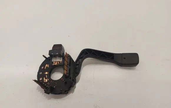 Volkswagen PASSAT B3 Indicator stalk