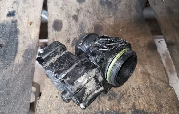 Peugeot 207 Throttle valve 9656113080