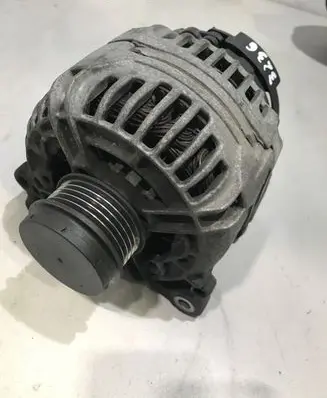 Volkswagen PASSAT B6 Generator/alternator 028903029B