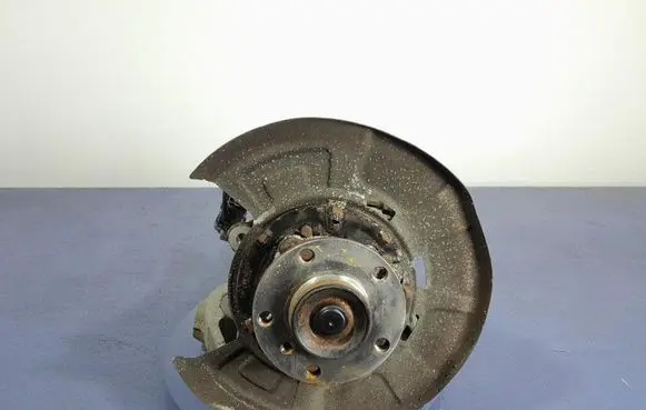 Front wheel hub spindle knuckle