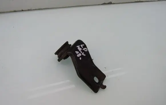 Honda HR-V Radiator mount bracket HRV