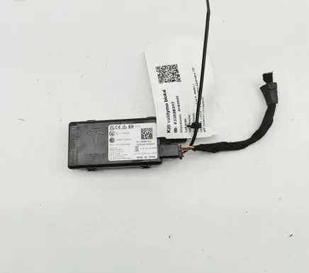 Tesla Model 3 Other devices 178058000E