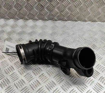 Jeep Grand Cherokee (WK) Air intake duct part 68088275AC